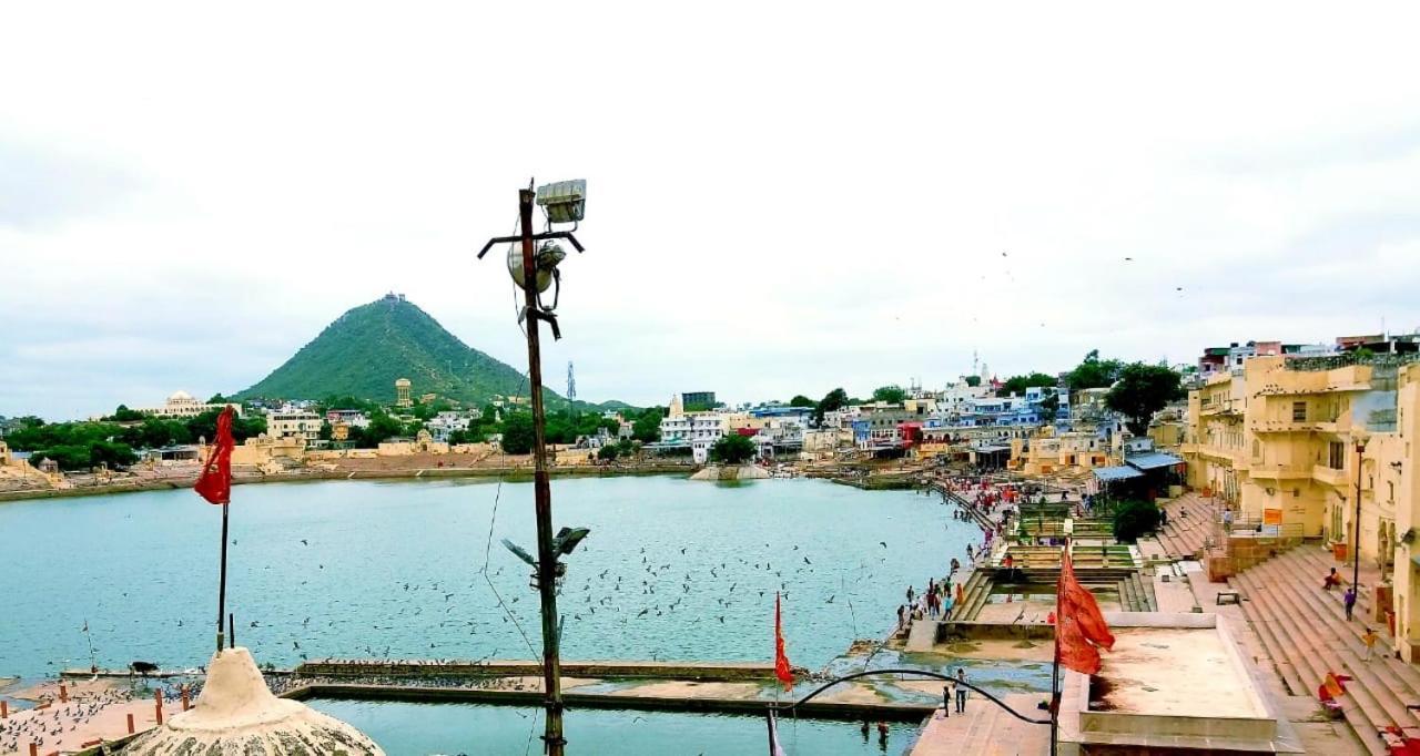Hotel U-Turn Pushkar Exterior photo