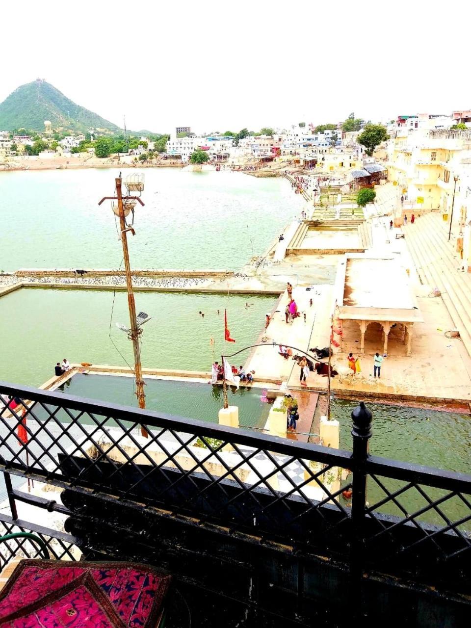 Hotel U-Turn Pushkar Exterior photo