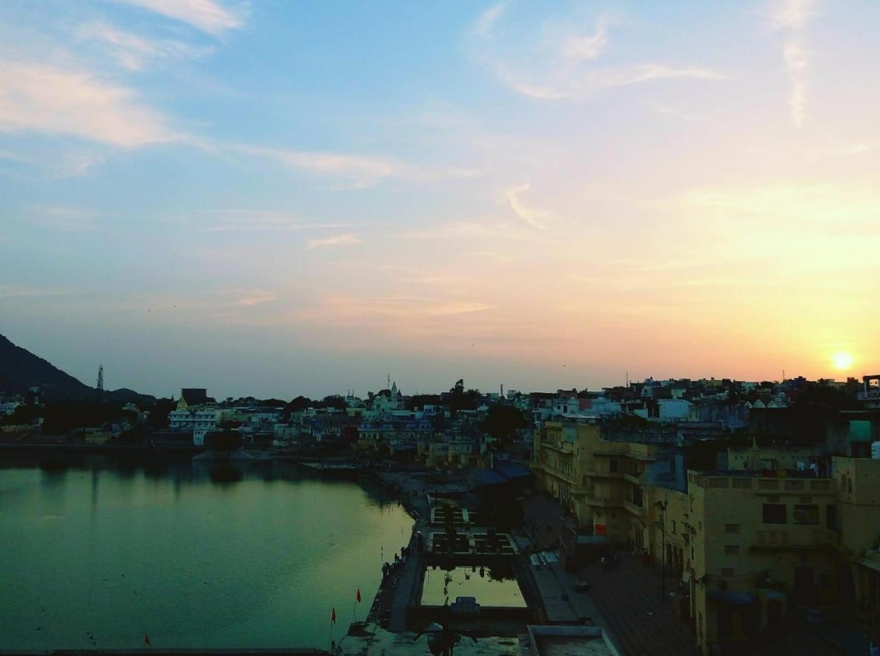 Hotel U-Turn Pushkar Exterior photo