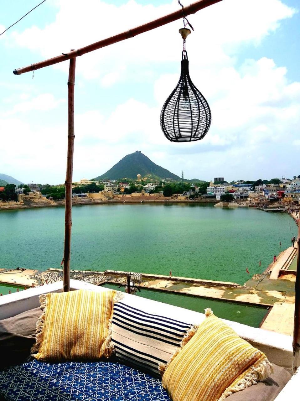 Hotel U-Turn Pushkar Exterior photo